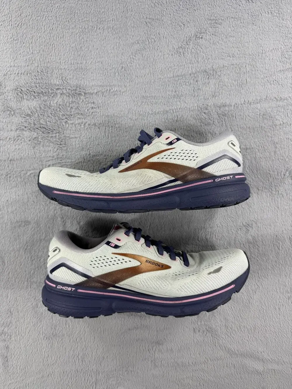 Brooks Ghost 15 Womens Size 8.5D Wide Running Shoes White Gray Blue Athletic